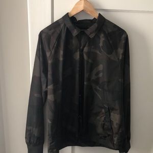 Camoflauge windbreaker